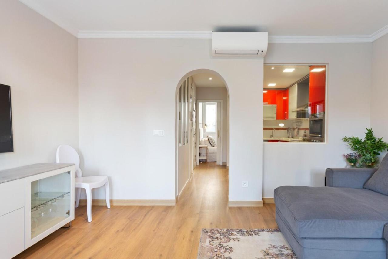 Elegant 1 Bedroom Apartment In The Heart Of Centro Madrid Exterior photo
