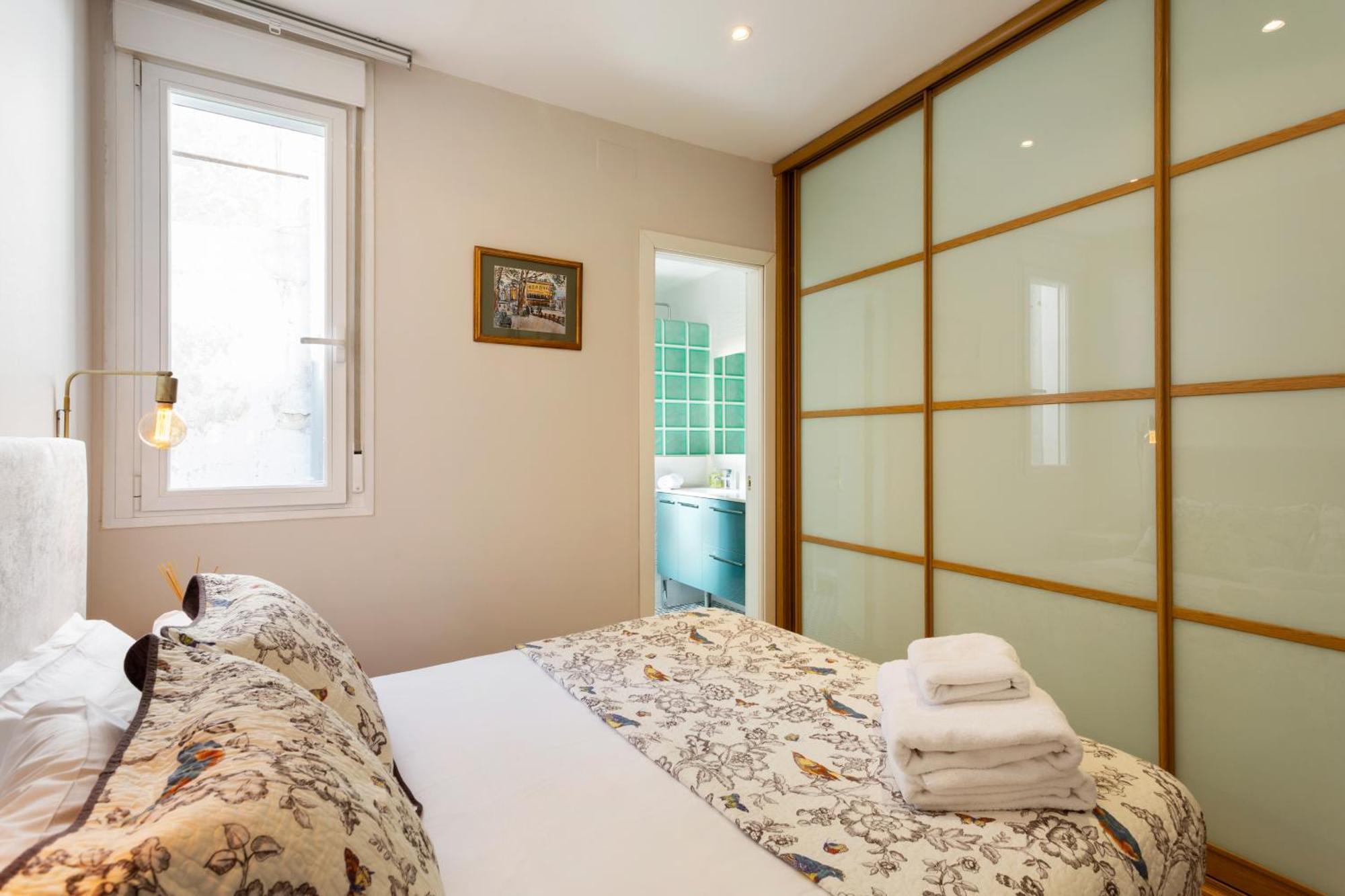 Elegant 1 Bedroom Apartment In The Heart Of Centro Madrid Exterior photo