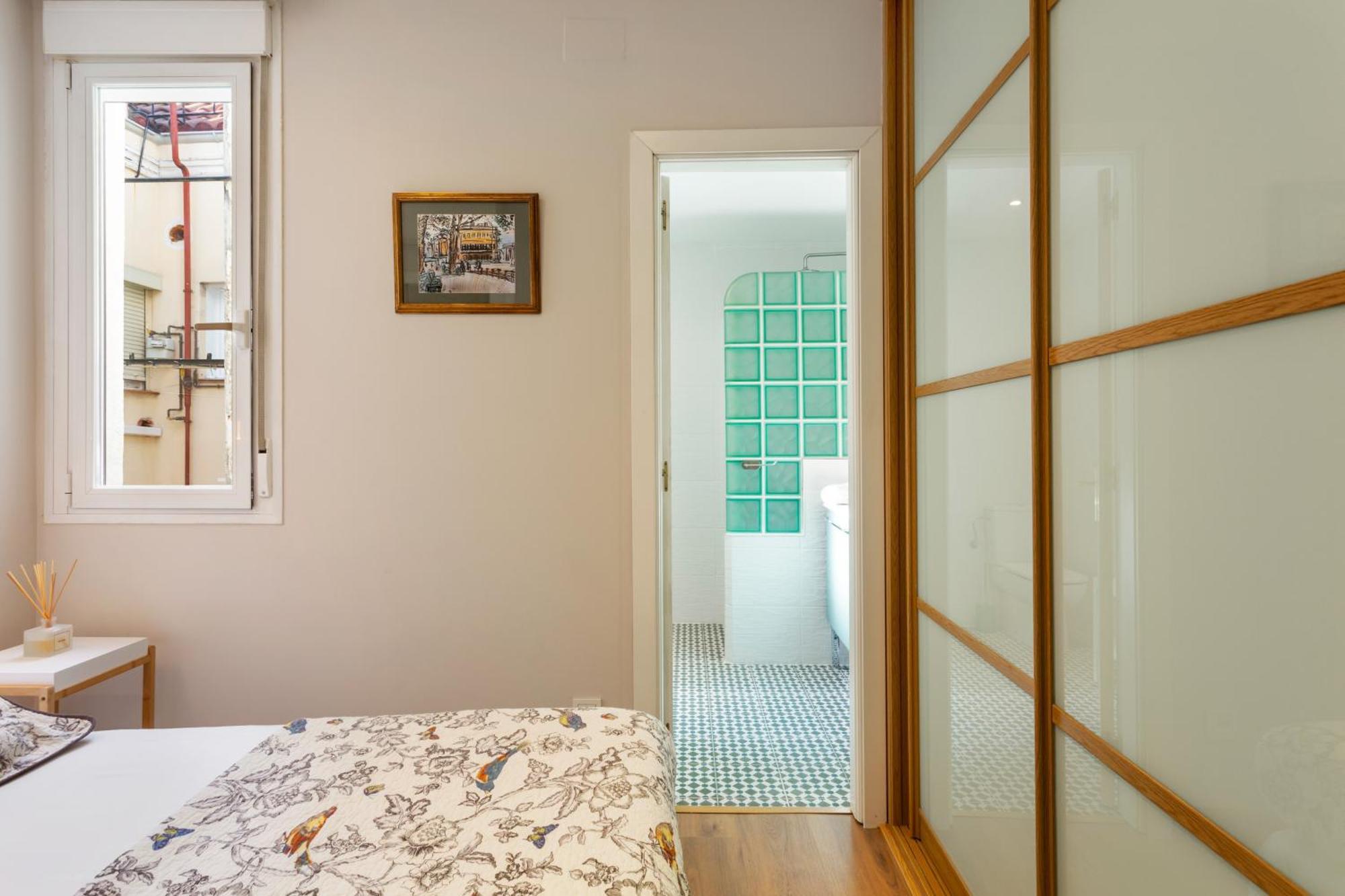Elegant 1 Bedroom Apartment In The Heart Of Centro Madrid Exterior photo