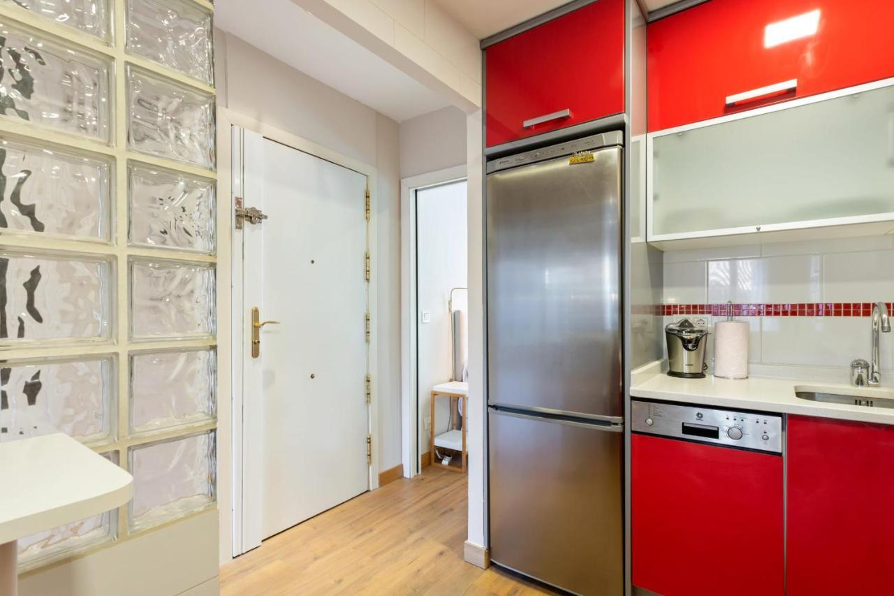 Elegant 1 Bedroom Apartment In The Heart Of Centro Madrid Exterior photo