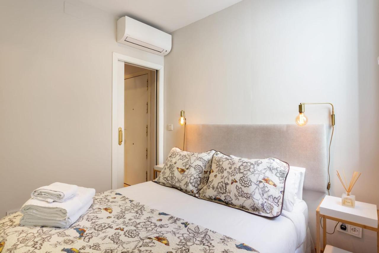 Elegant 1 Bedroom Apartment In The Heart Of Centro Madrid Exterior photo
